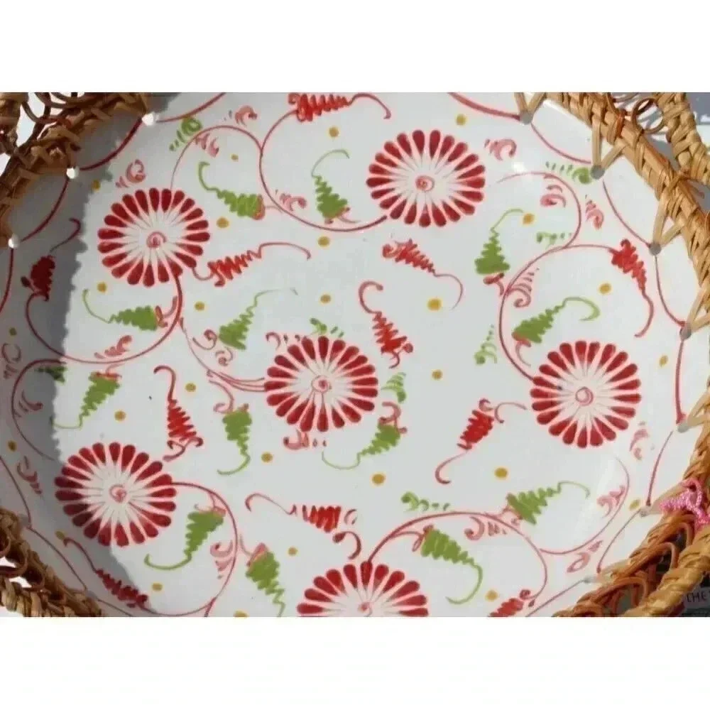 New The World Traveler Collection Porcelain W/ Wicker Rims Bowl